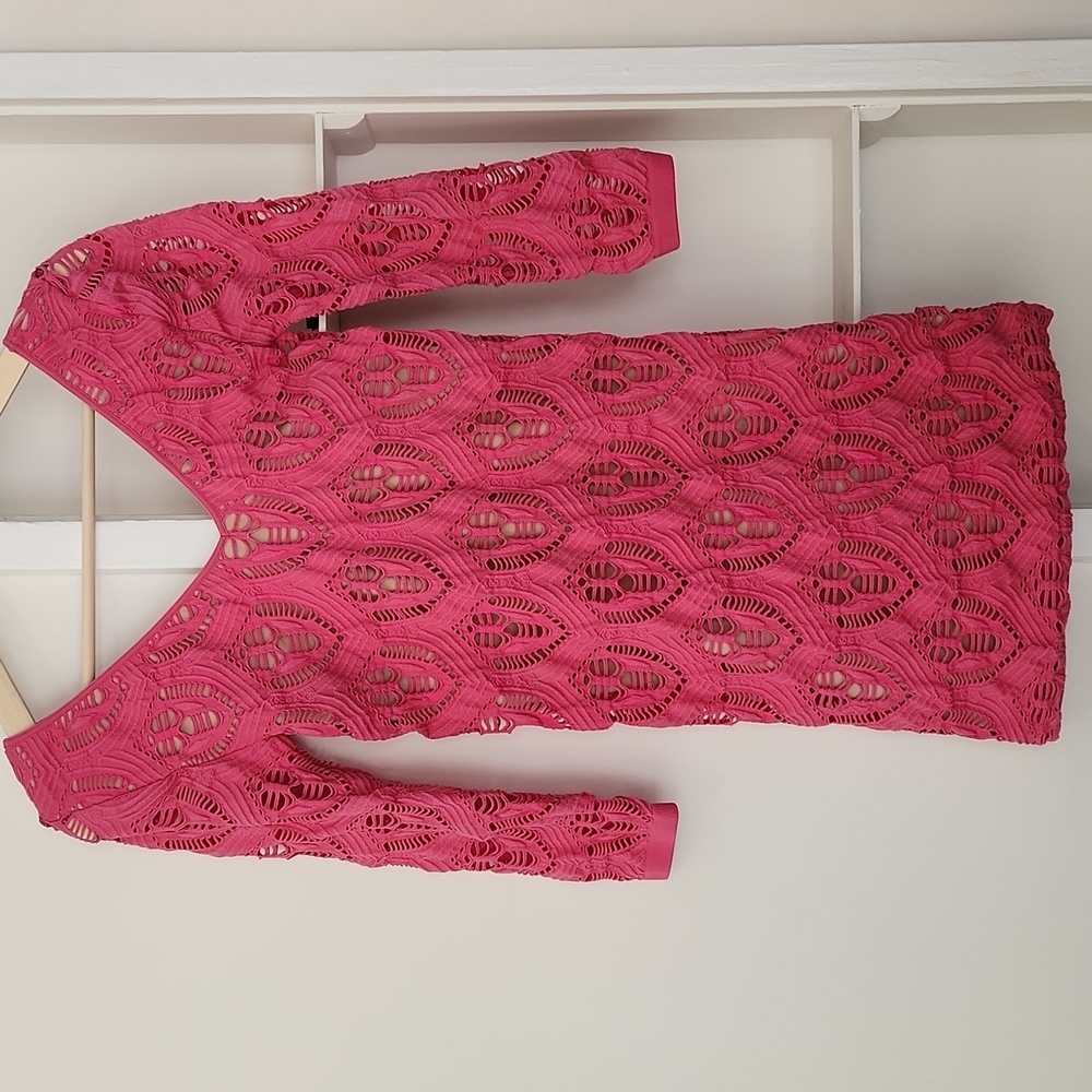Bebe Lace Overlay Fitted Long Sleeve Dress Pink Cream M L - Picture 4 of 15